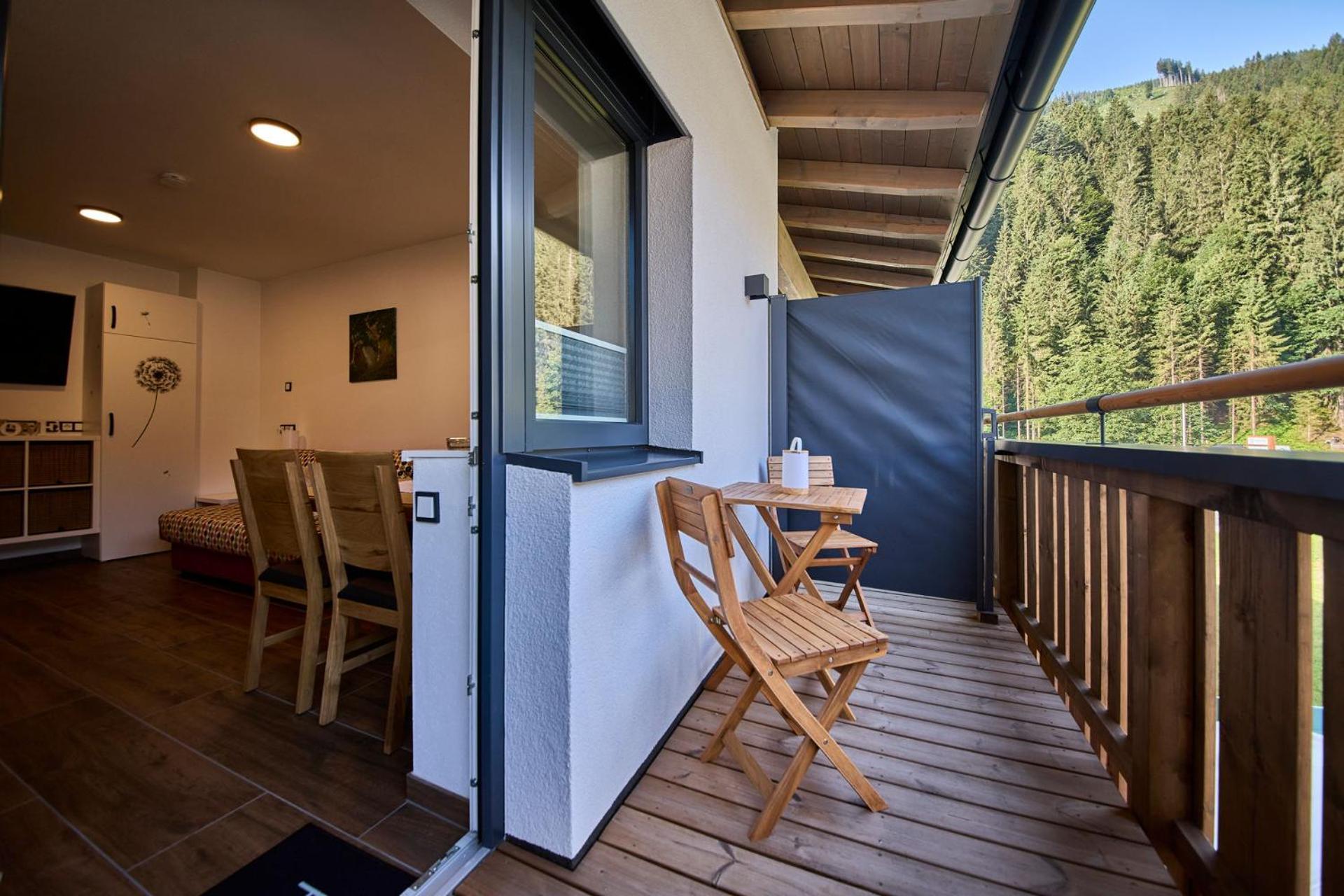 Haus Joan - Apartments Saalbach-Hinterglemm Bagian luar foto