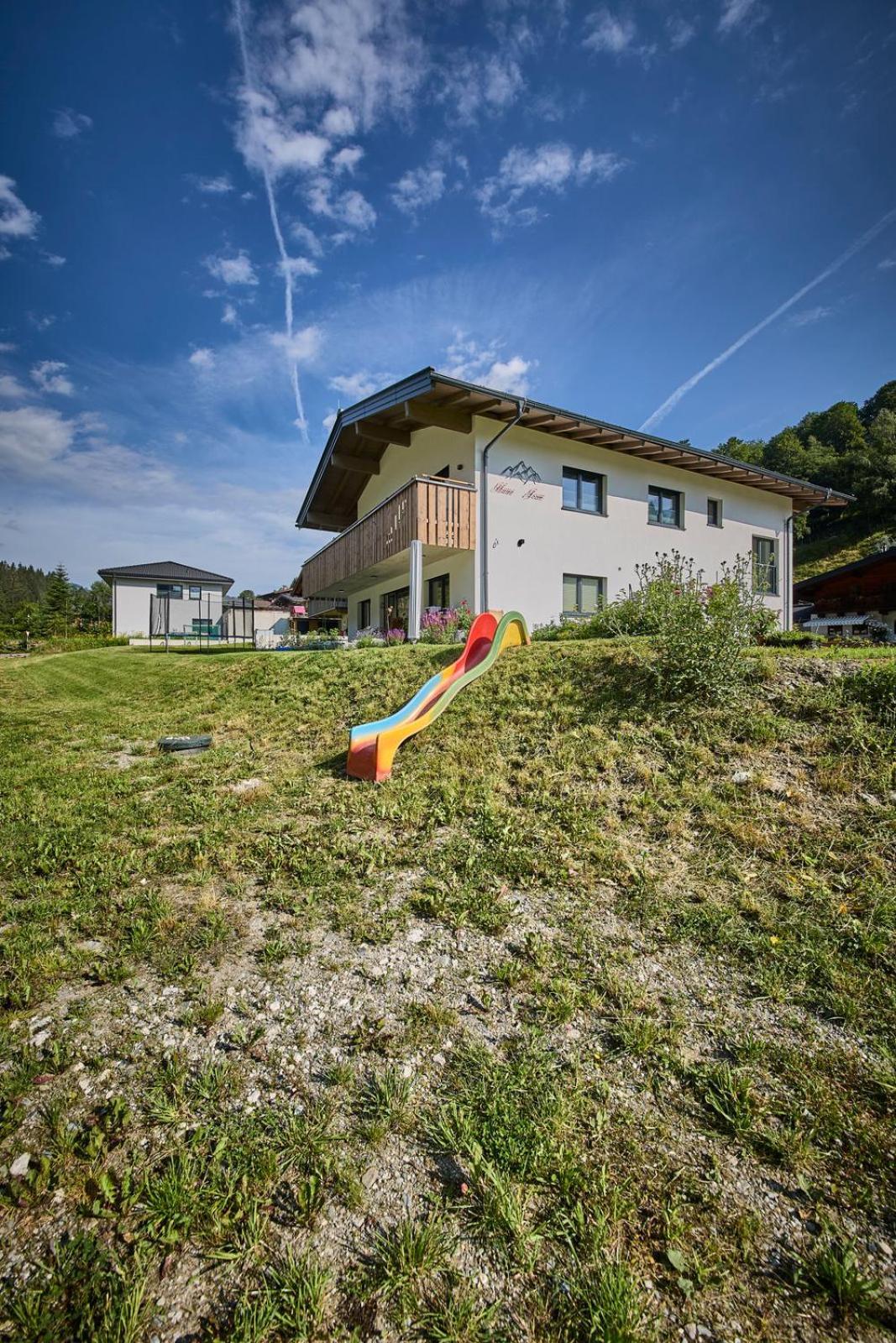 Haus Joan - Apartments Saalbach-Hinterglemm Bagian luar foto